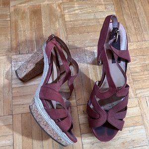 💗Gorgeous boho burgundy heels💗